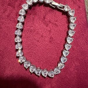 Heart-Cut Crystal Tennis Bracelet - Silver Clear